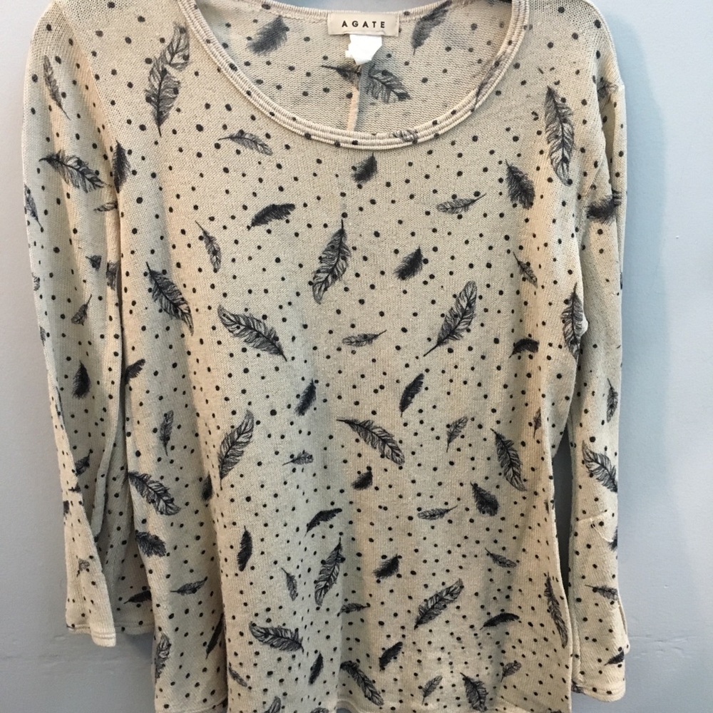 Gorgeous LS Feather Print Top